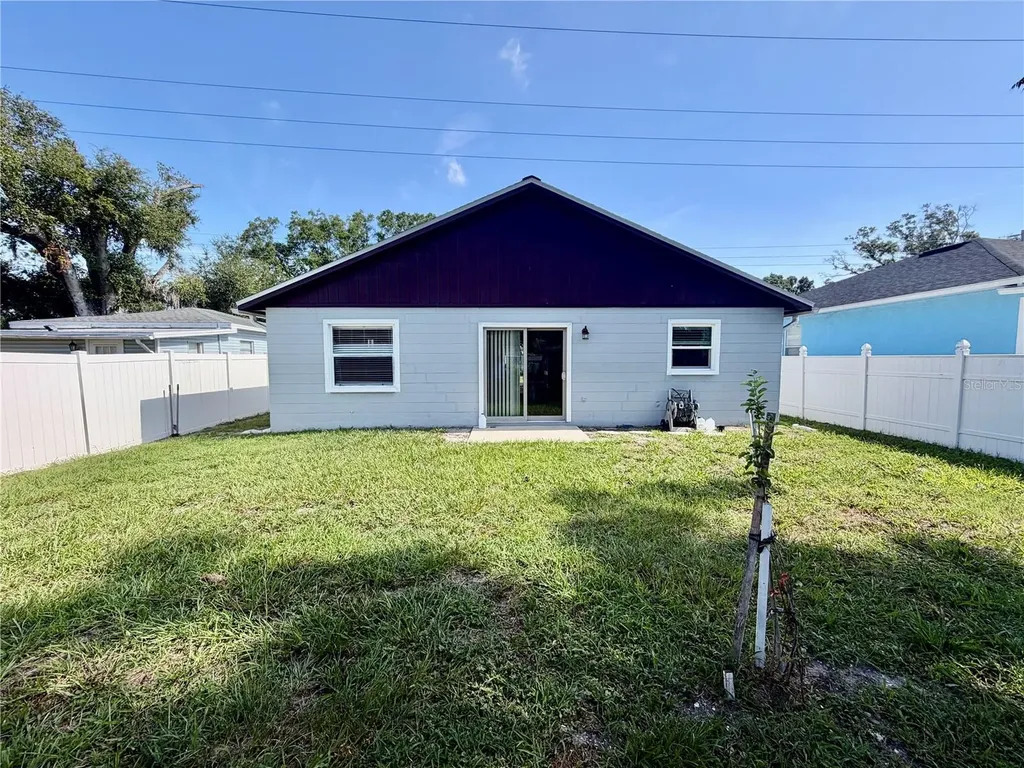 2604 W Kirby Street Tampa FL 33614
