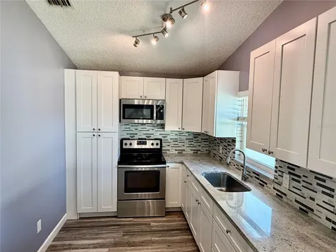 2604 W Kirby Street Tampa FL 33614