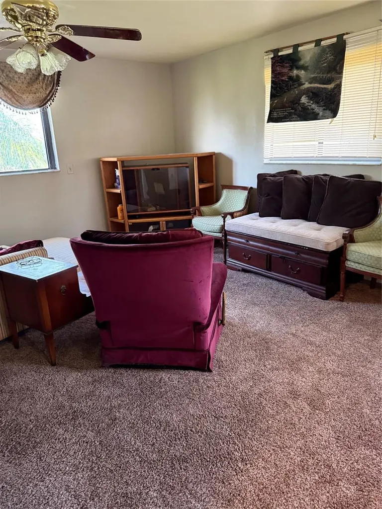 915 Hillside Court S Winter Haven FL 33881