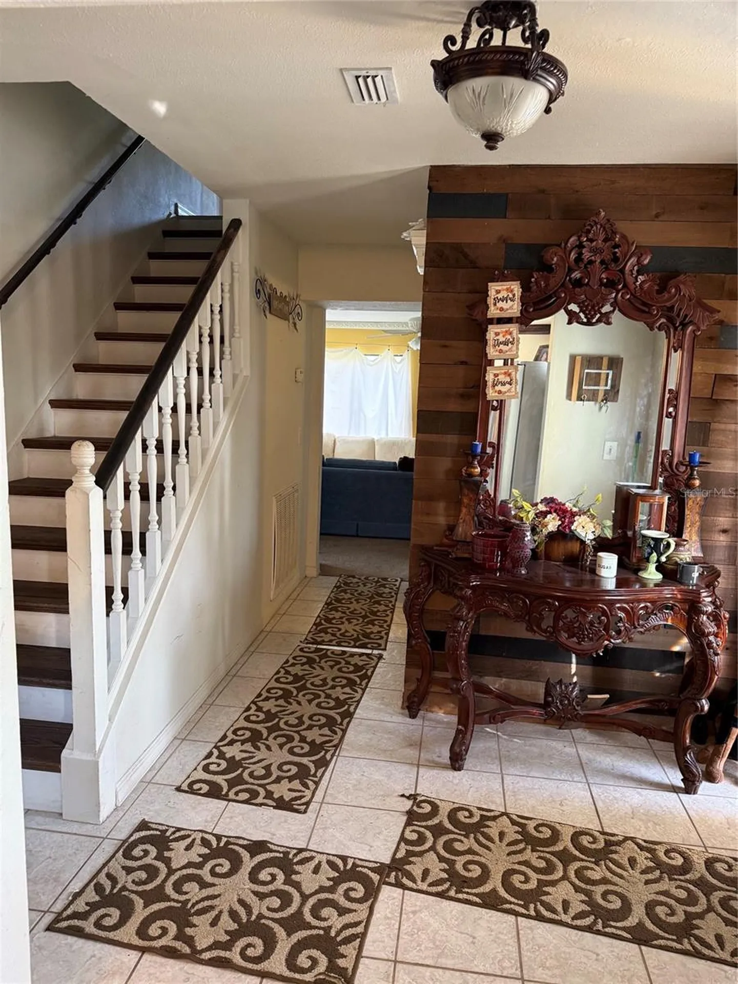 915 Hillside Court S Winter Haven FL 33881