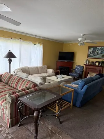 915 Hillside Court S Winter Haven FL 33881