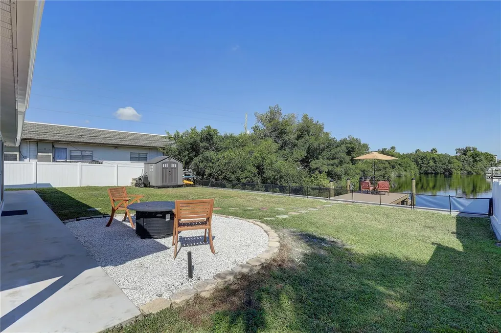 265 96th Avenue N St Petersburg FL 33702
