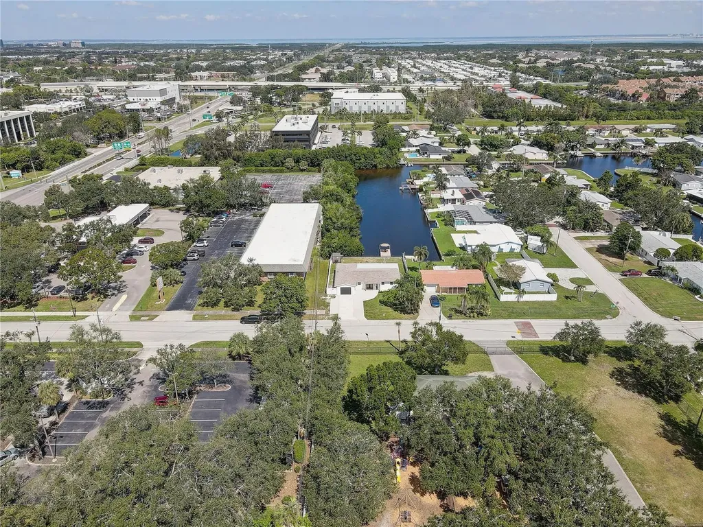 265 96th Avenue N St Petersburg FL 33702