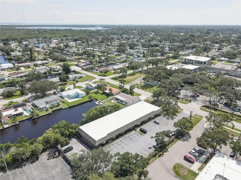265 96th Avenue N St Petersburg FL 33702