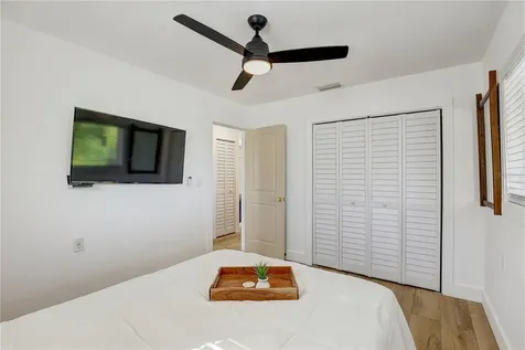 265 96th Avenue N St Petersburg FL 33702