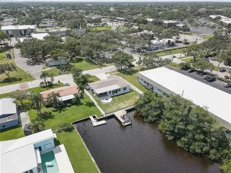 265 96th Avenue N St Petersburg FL 33702
