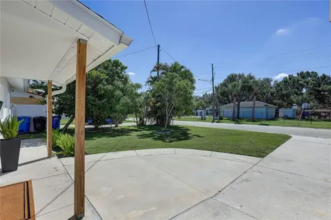 265 96th Avenue N St Petersburg FL 33702