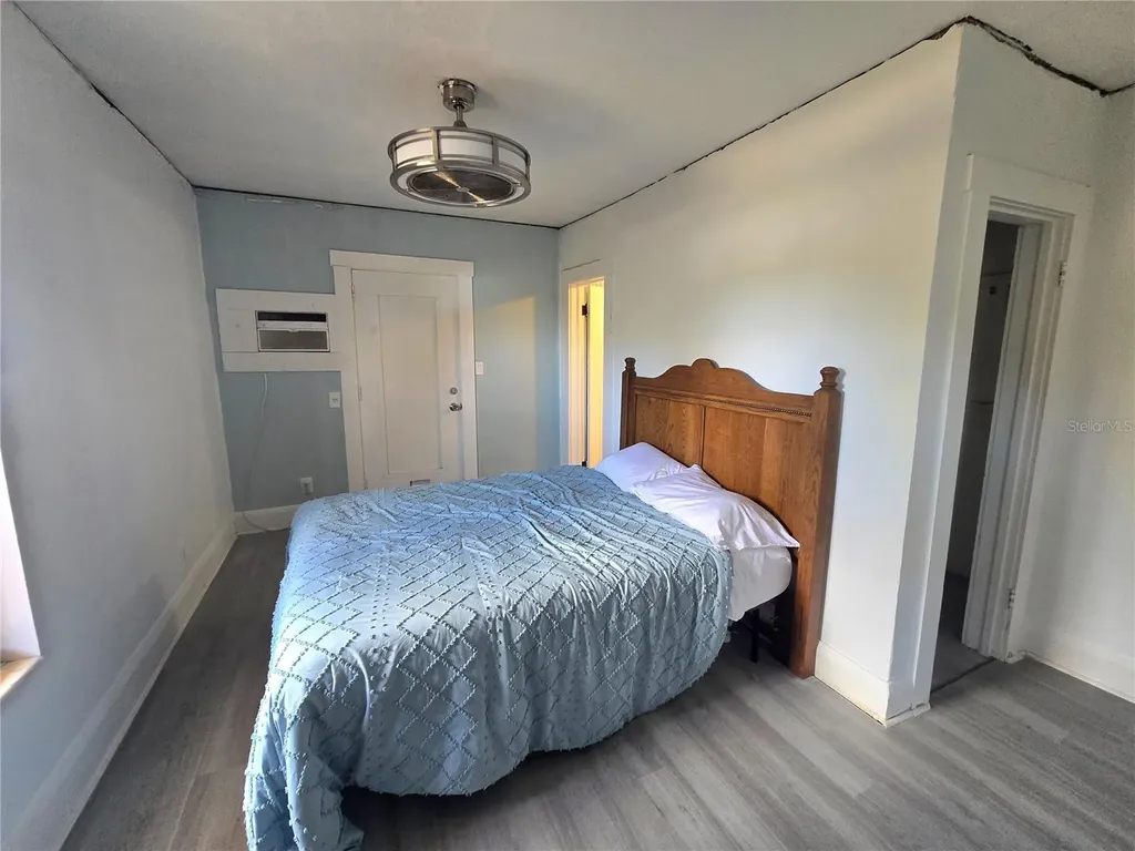 1315 12th Avenue W Bradenton FL 34205