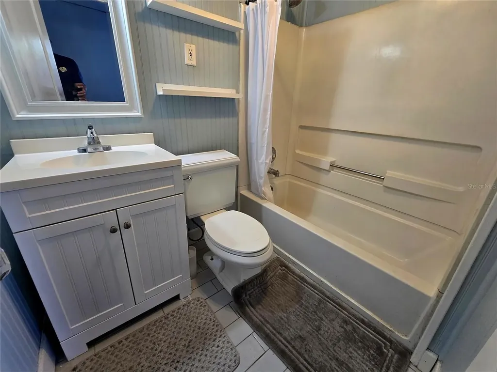 1315 12th Avenue W Bradenton FL 34205