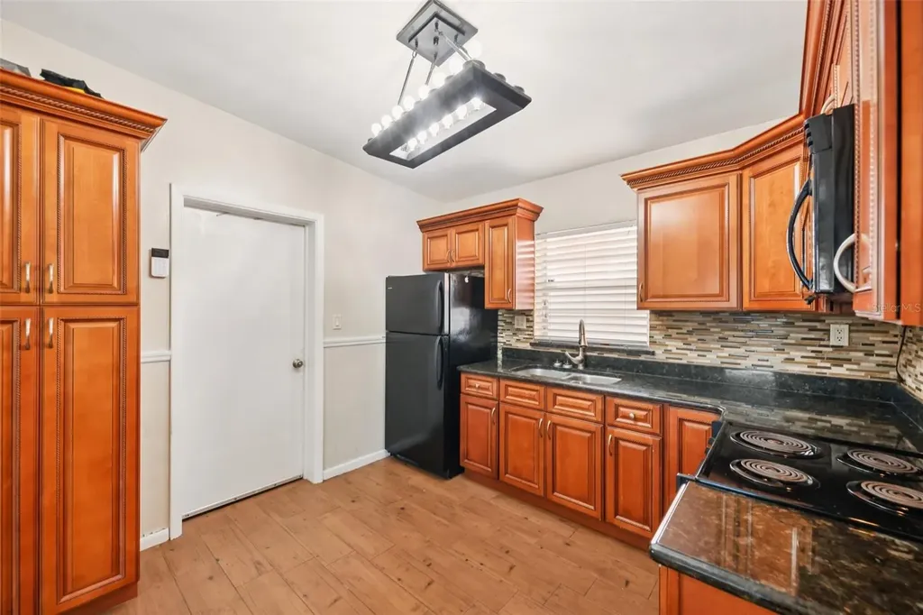 1417 E Harding Street Orlando FL 32806