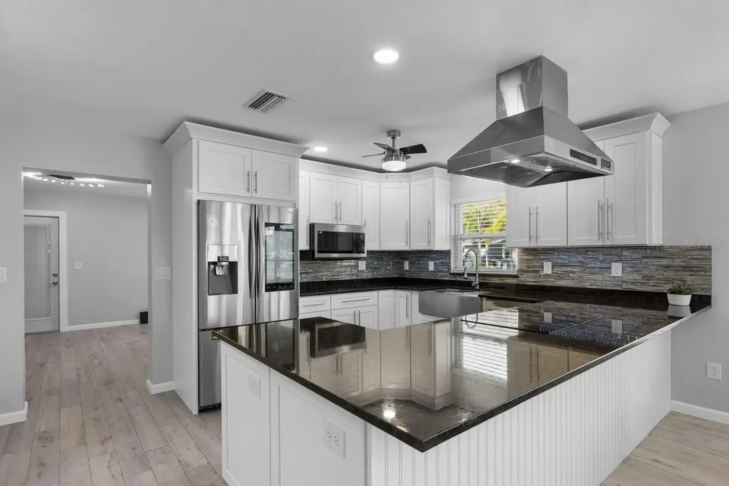 4038 Harrisburg St Petersburg FL 33703