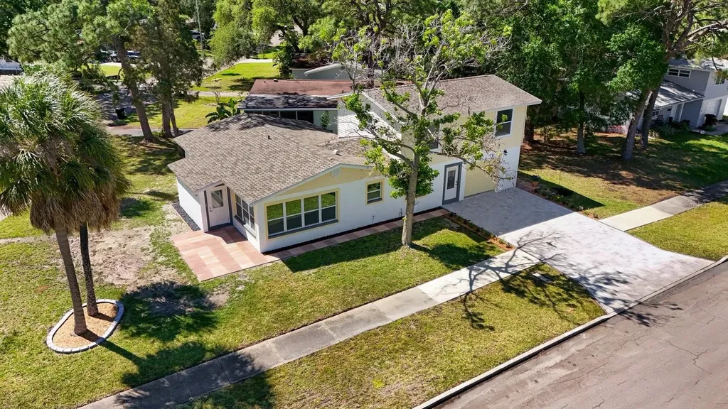 4038 Harrisburg St Petersburg FL 33703