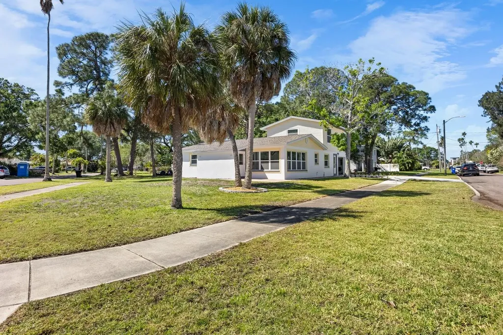 4038 Harrisburg St Petersburg FL 33703