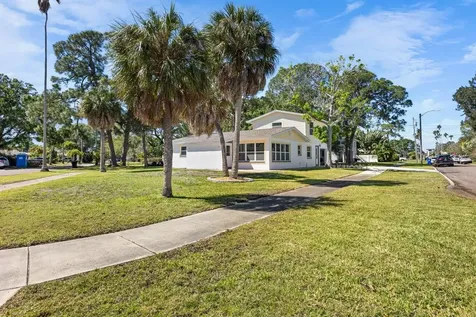 4038 Harrisburg St Petersburg FL 33703