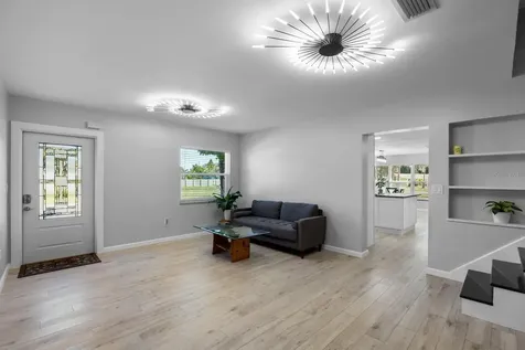 4038 Harrisburg St Petersburg FL 33703