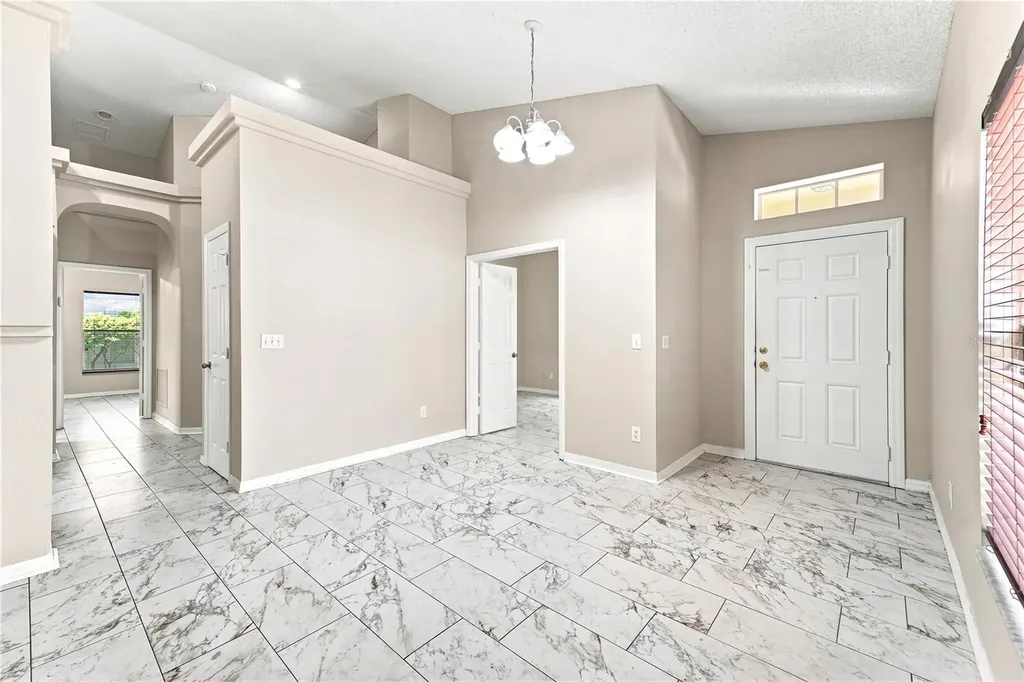 2155 Kaylas Court Orlando FL 32817