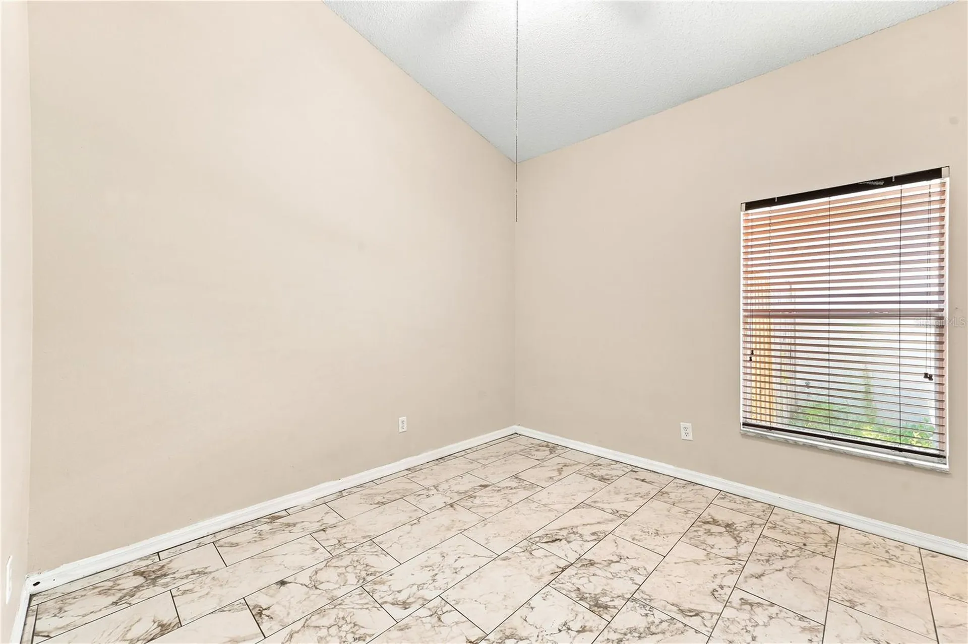 2155 Kaylas Court Orlando FL 32817