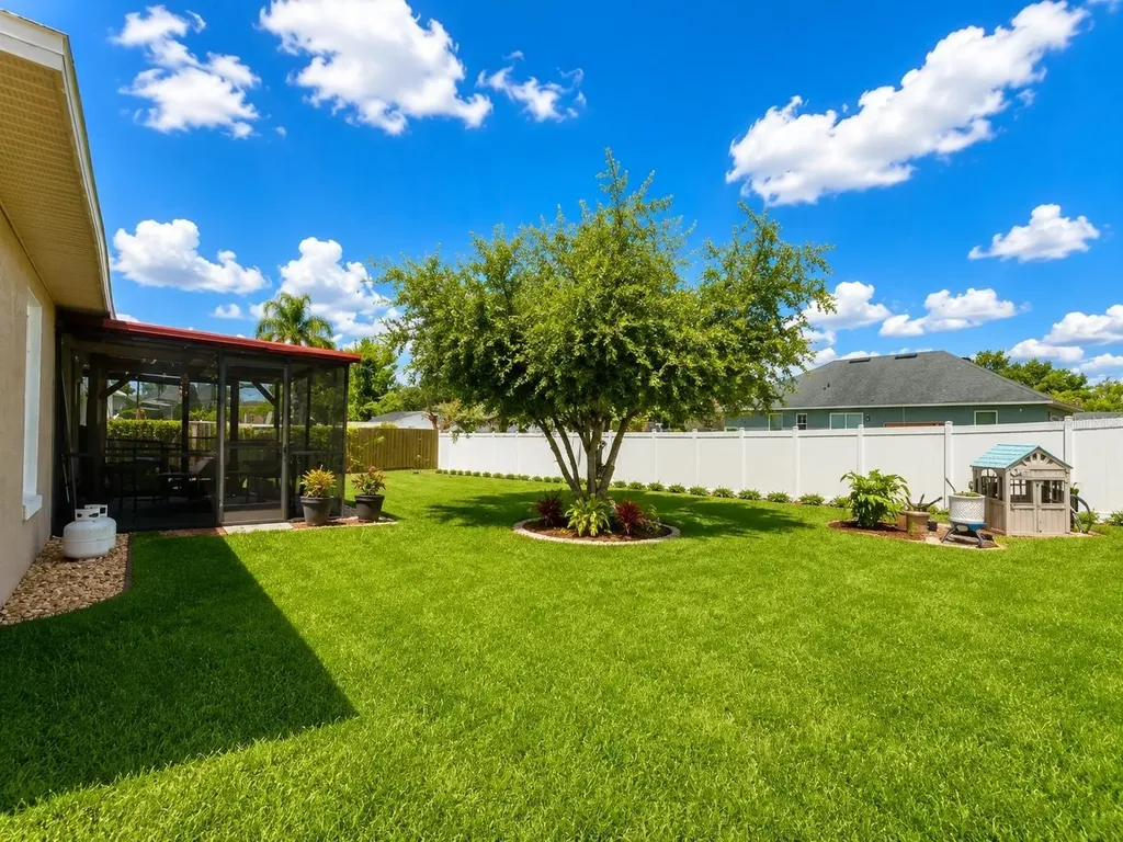 2333 Ainsworth Avenue Deltona FL 32738