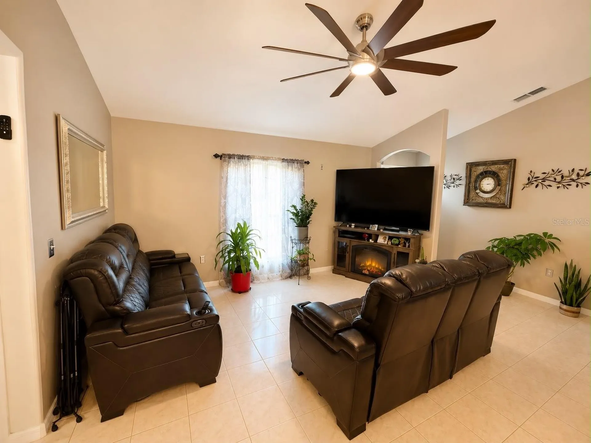 2333 Ainsworth Avenue Deltona FL 32738
