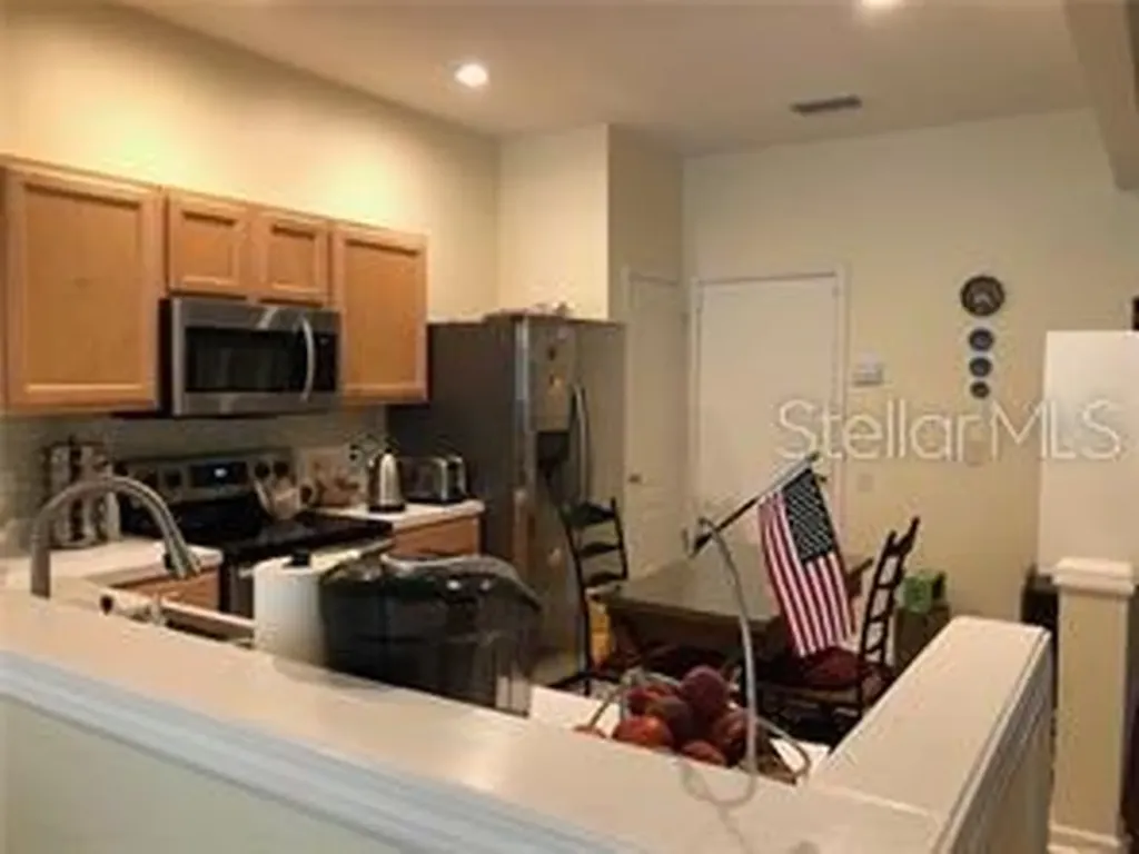 948 Vista Cay Court Brandon FL 33511