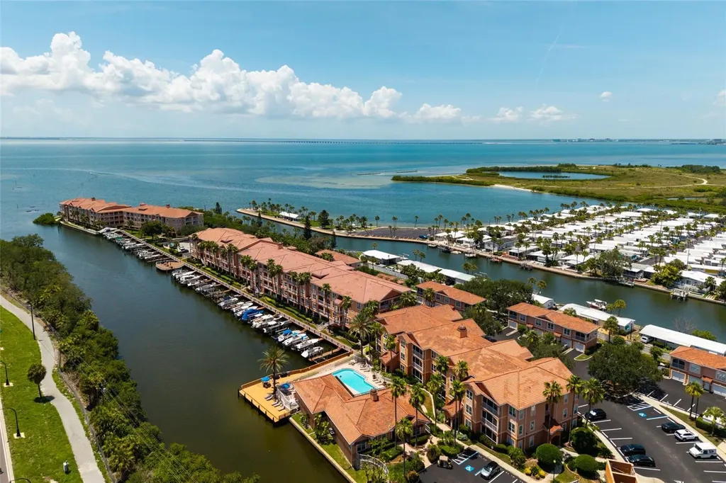 5000 Culbreath Key Way Tampa FL 33611