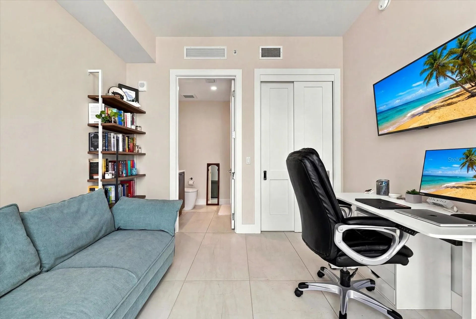 275 1st Avenue S St Petersburg FL 33701