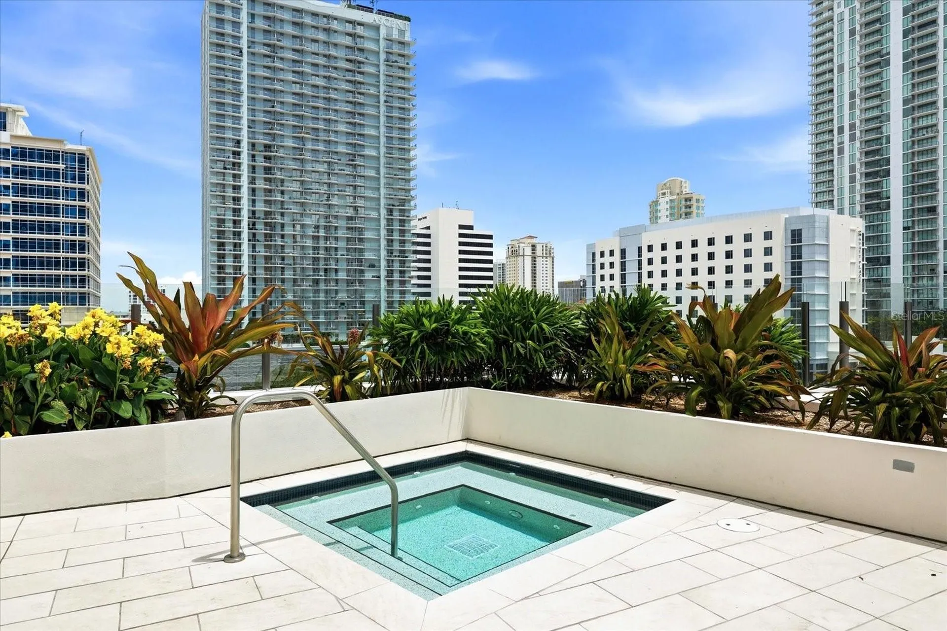 275 1st Avenue S St Petersburg FL 33701