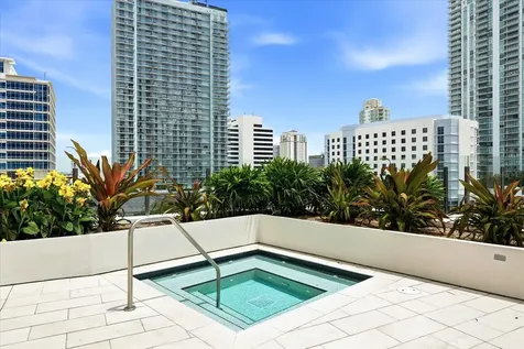 275 1st Avenue S St Petersburg FL 33701