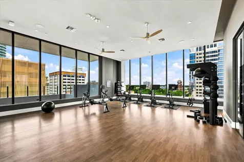 275 1st Avenue S St Petersburg FL 33701
