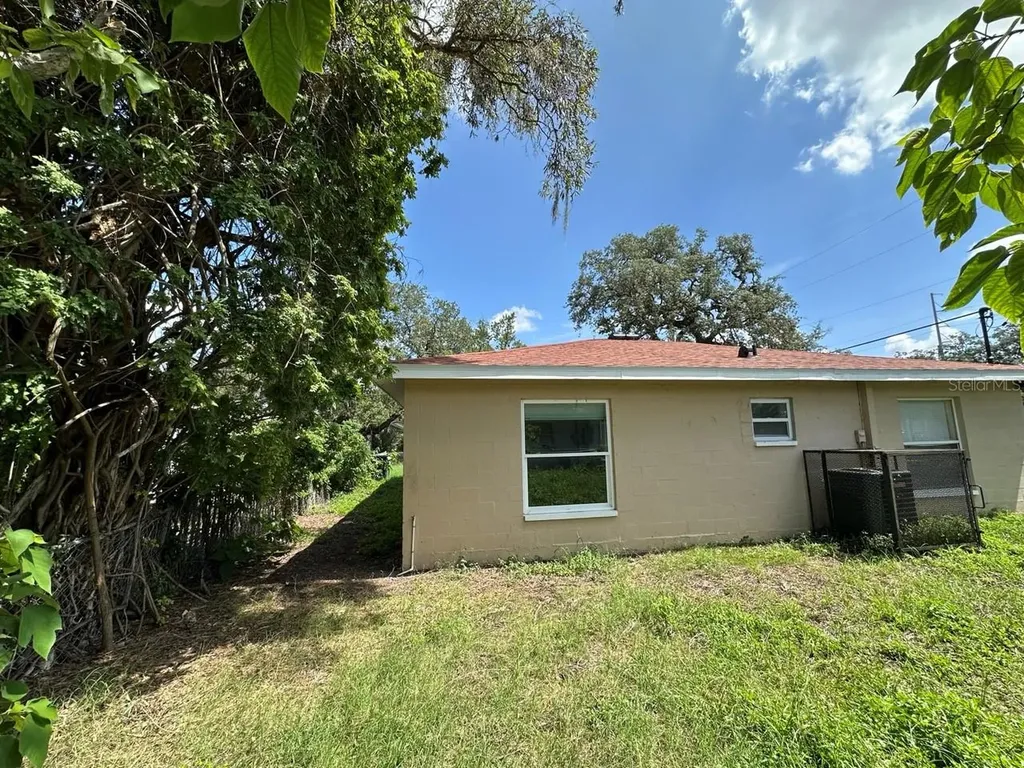 3613 E Chelsea Street Tampa FL 33610