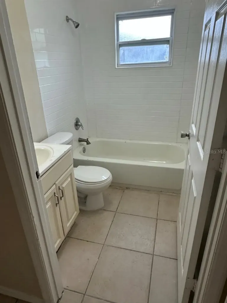 3613 E Chelsea Street Tampa FL 33610