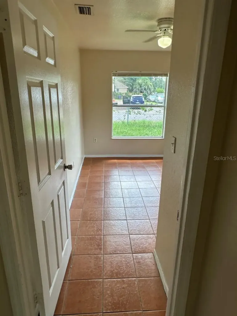3613 E Chelsea Street Tampa FL 33610