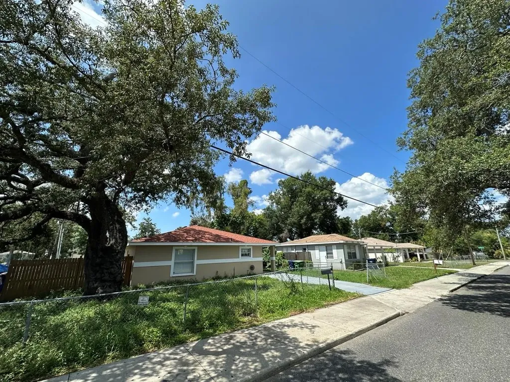 3613 E Chelsea Street Tampa FL 33610