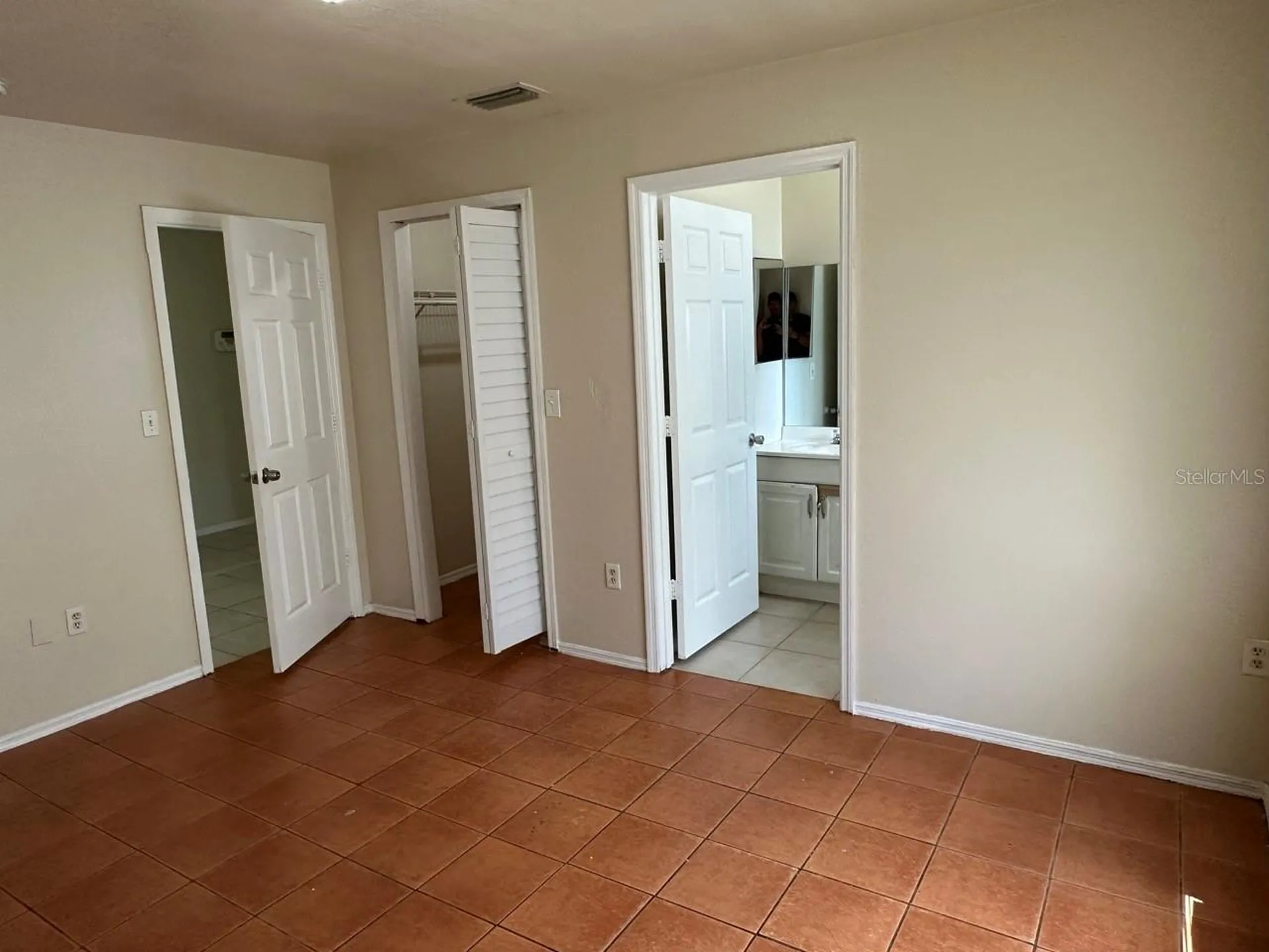 3613 E Chelsea Street Tampa FL 33610
