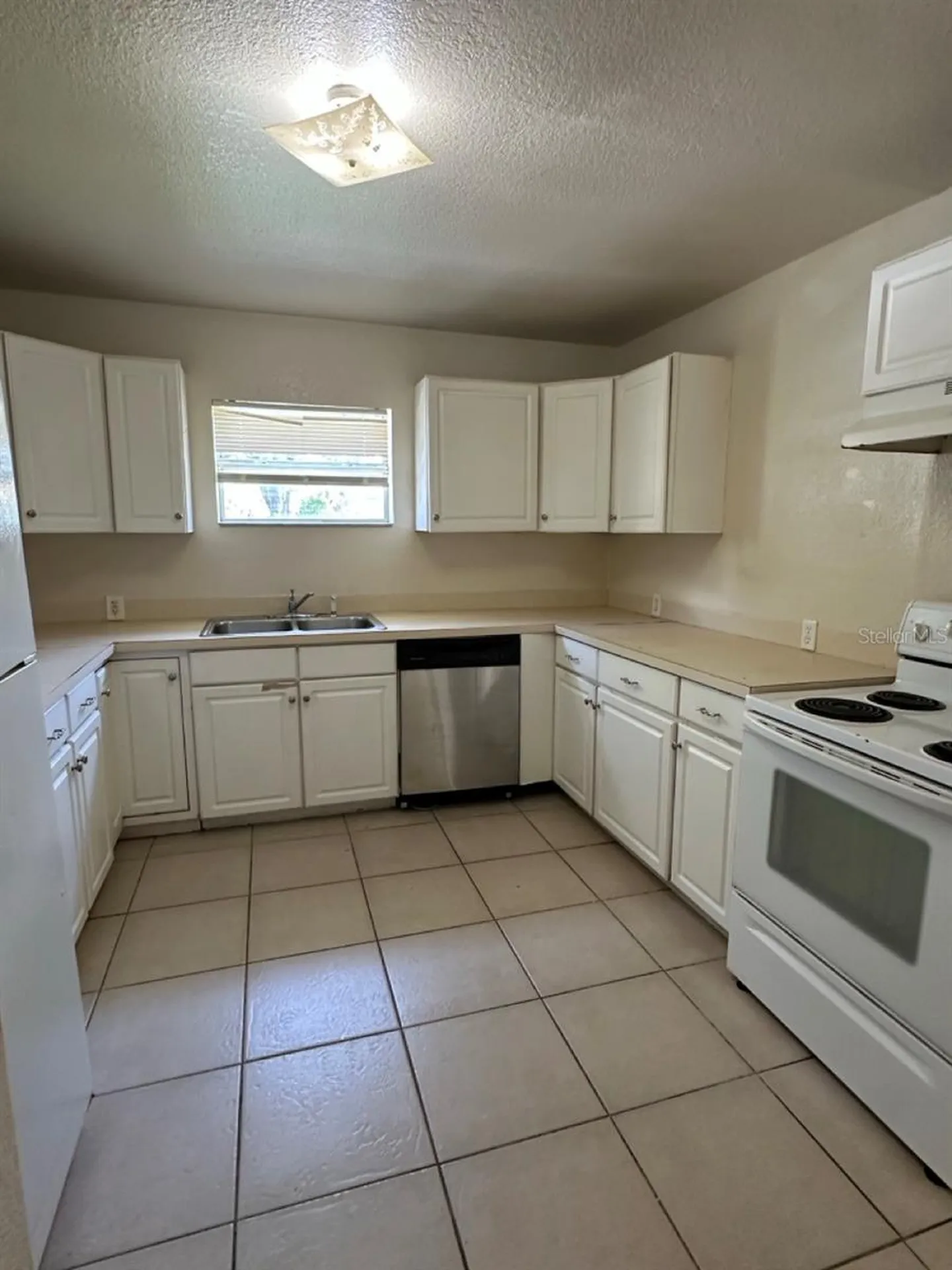 3613 E Chelsea Street Tampa FL 33610