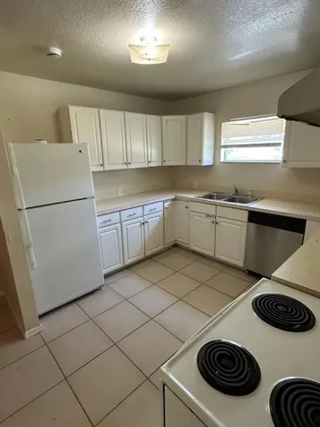 3613 E Chelsea Street Tampa FL 33610