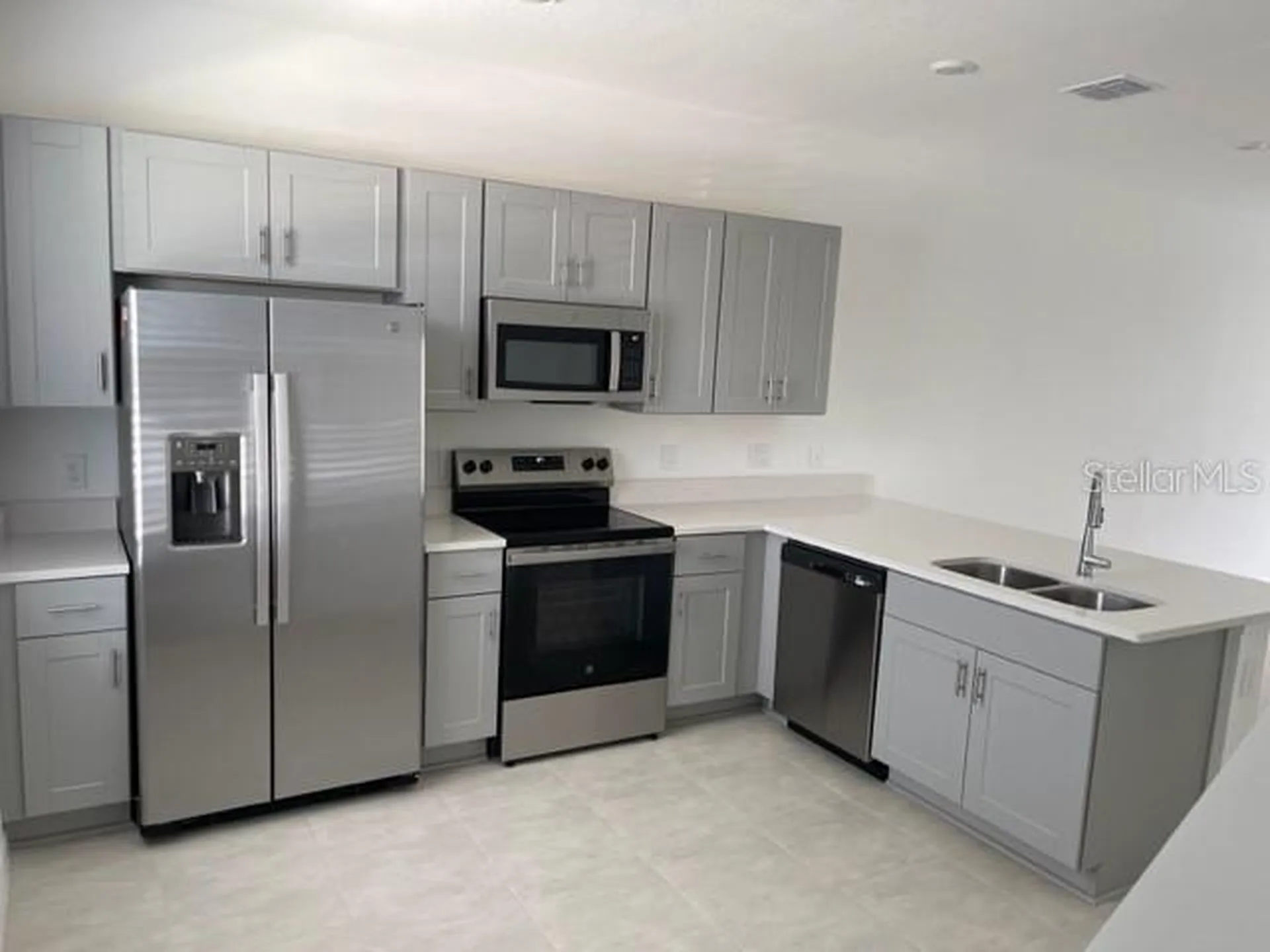 3158 Skyline Loop Kissimmee FL 34758