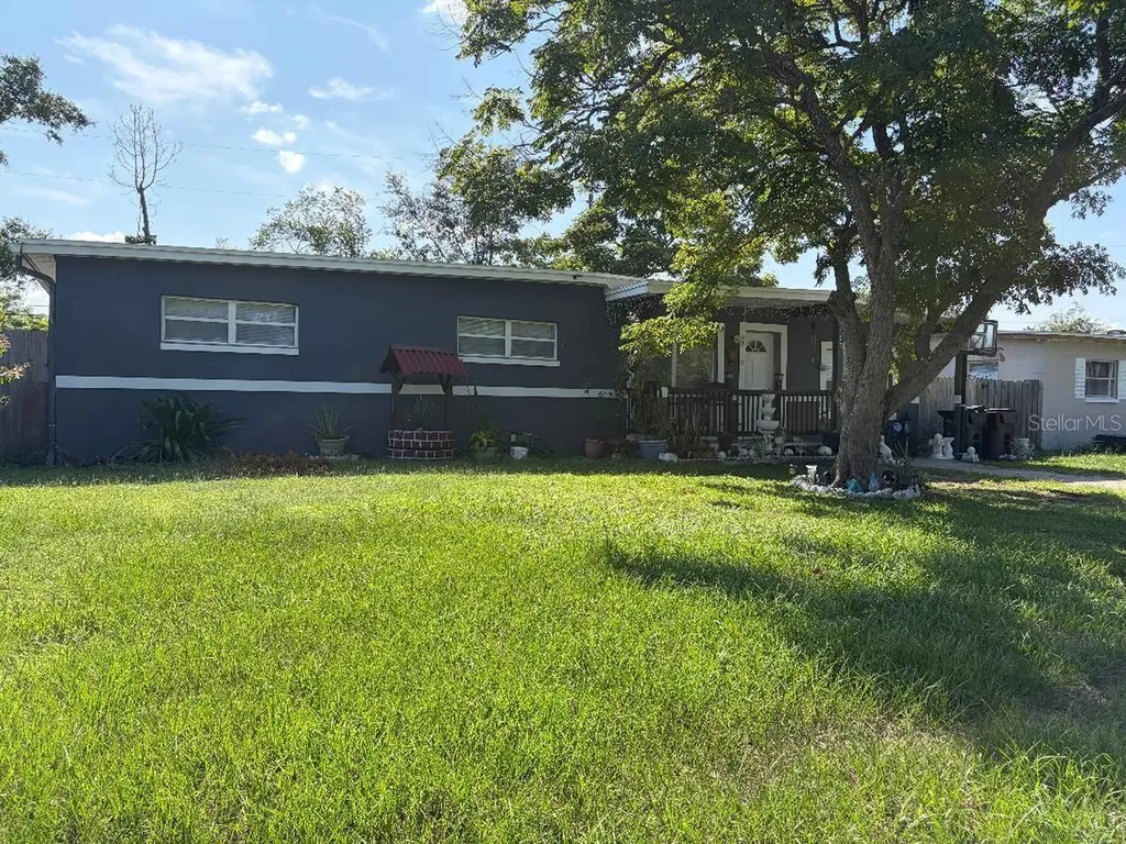 908 S Solandra Drive Orlando FL 32807