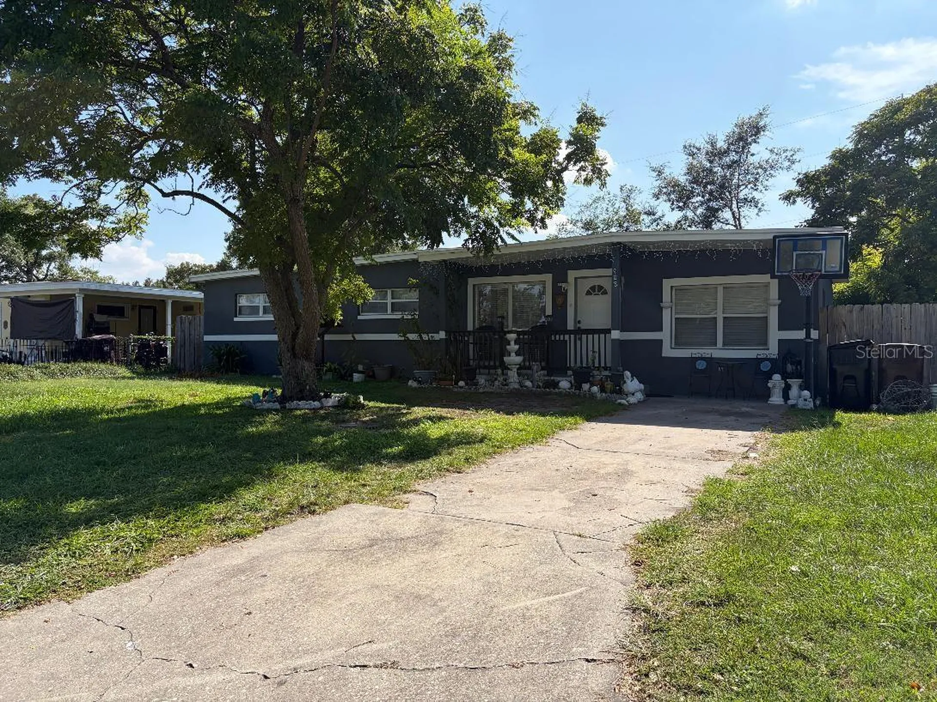 908 S Solandra Drive Orlando FL 32807