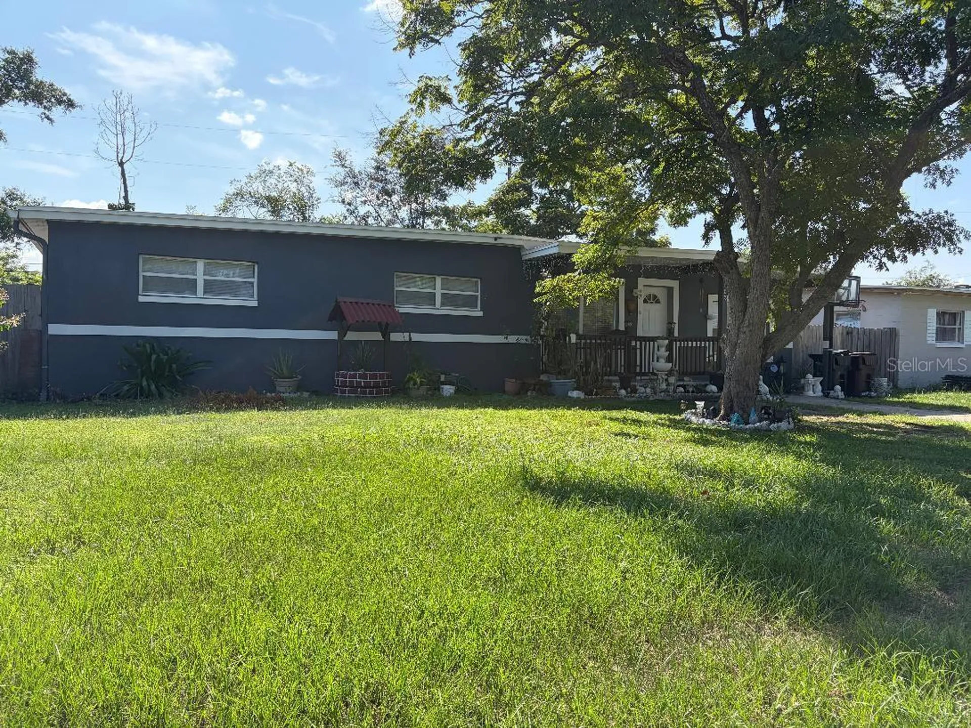 908 S Solandra Drive Orlando FL 32807