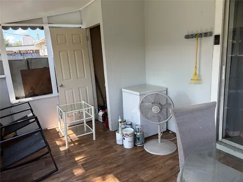 908 S Solandra Drive Orlando FL 32807