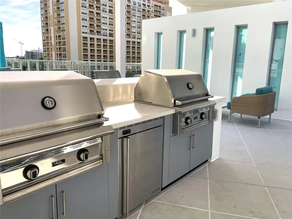 301 Quay Commons Sarasota FL 34236