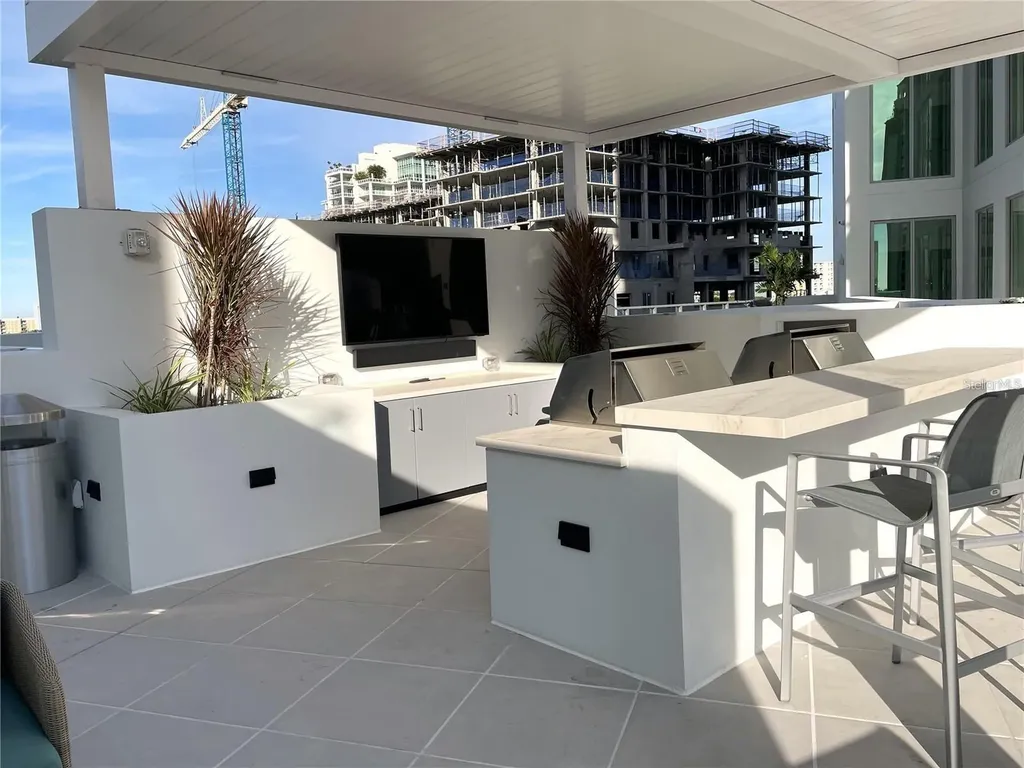 301 Quay Commons Sarasota FL 34236