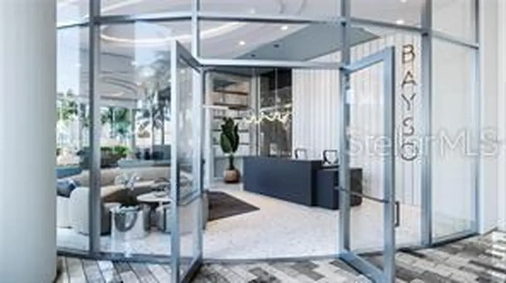301 Quay Commons Sarasota FL 34236