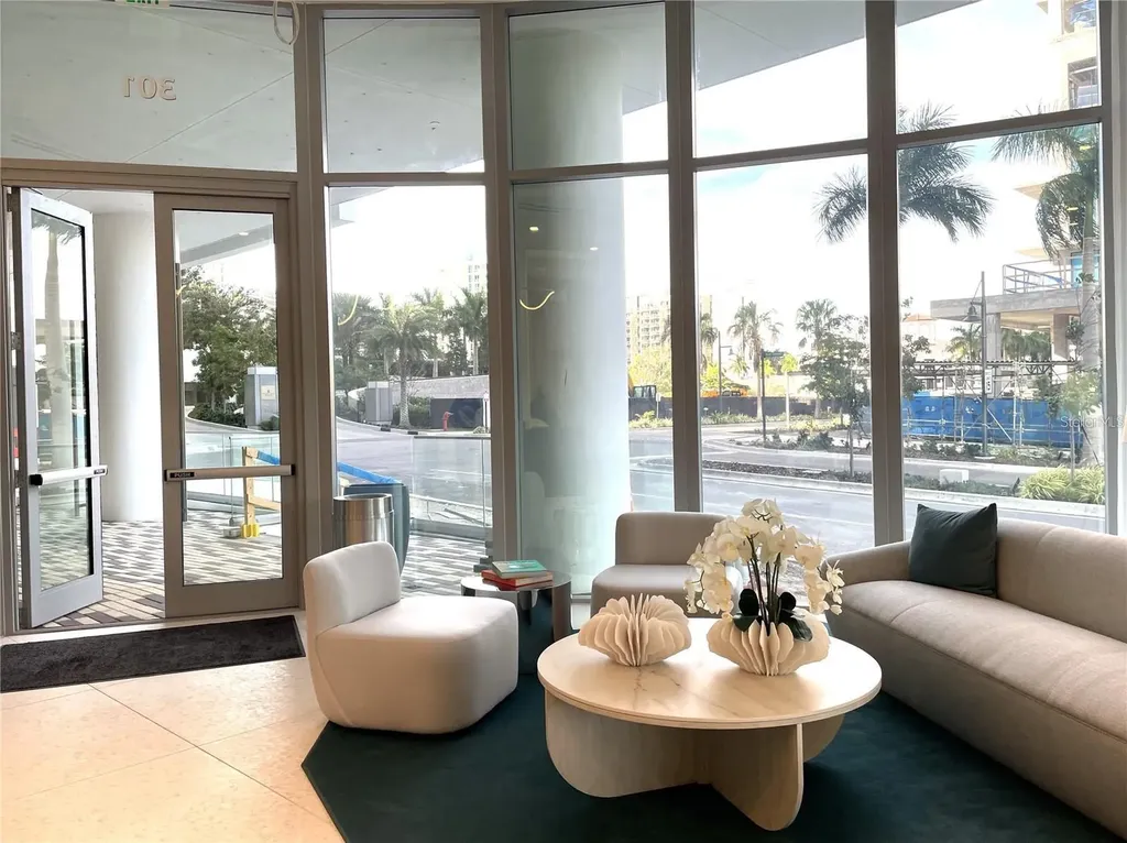301 Quay Commons Sarasota FL 34236