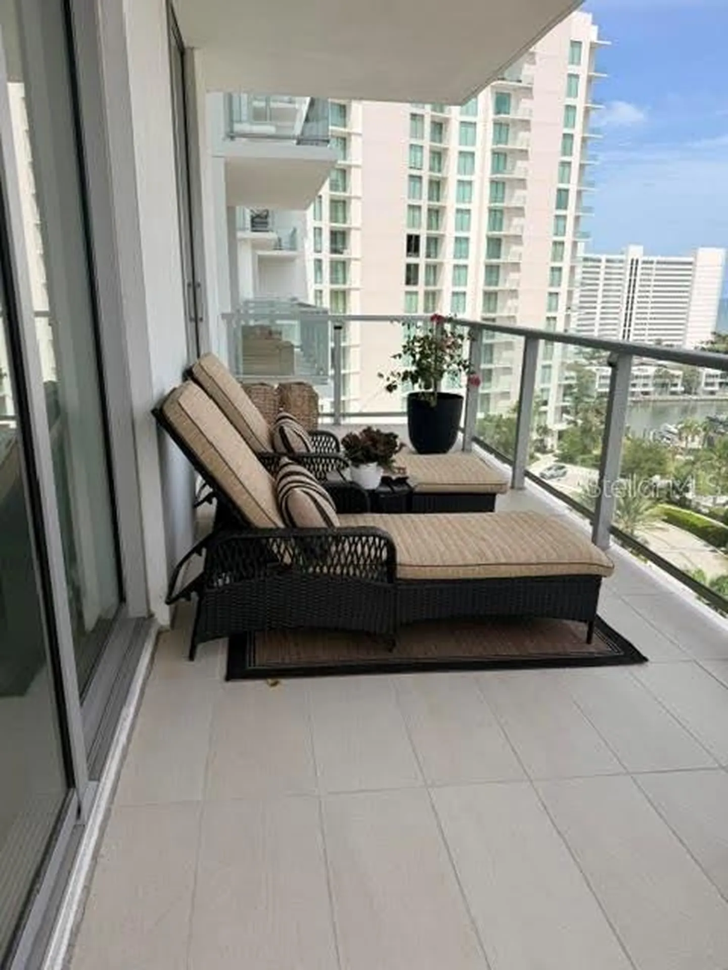 301 Quay Commons Sarasota FL 34236