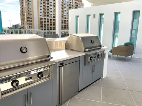 301 Quay Commons Sarasota FL 34236