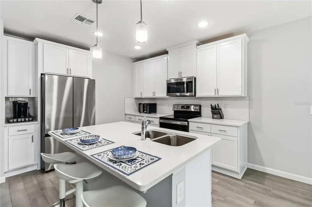 385 Cape Honeysuckle Place Sanford FL 32771