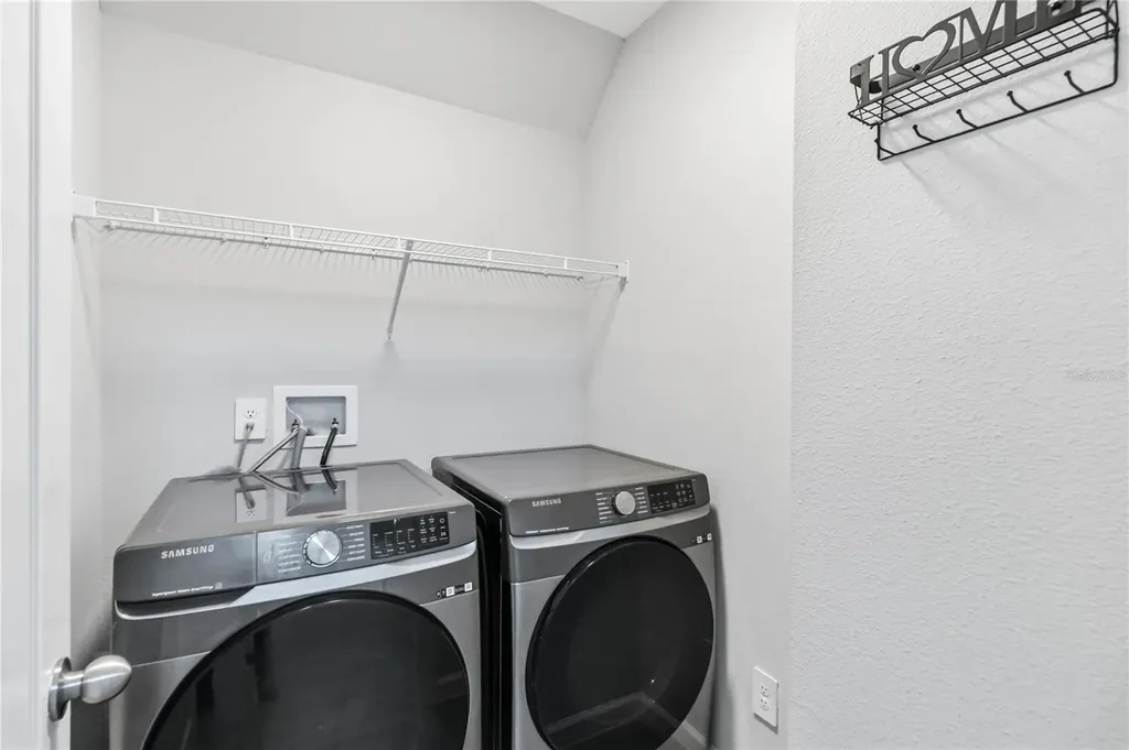 385 Cape Honeysuckle Place Sanford FL 32771