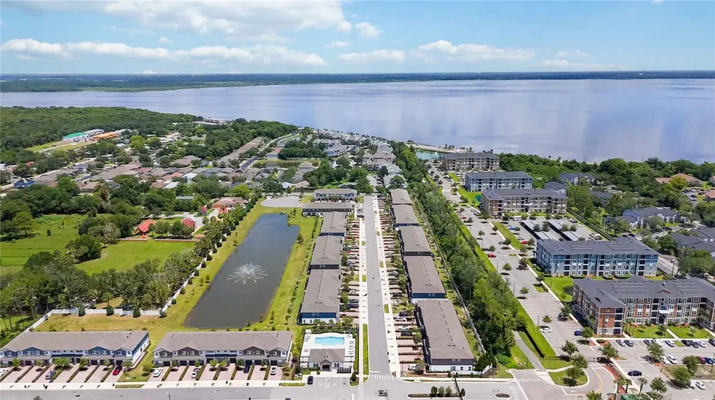 385 Cape Honeysuckle Place Sanford FL 32771